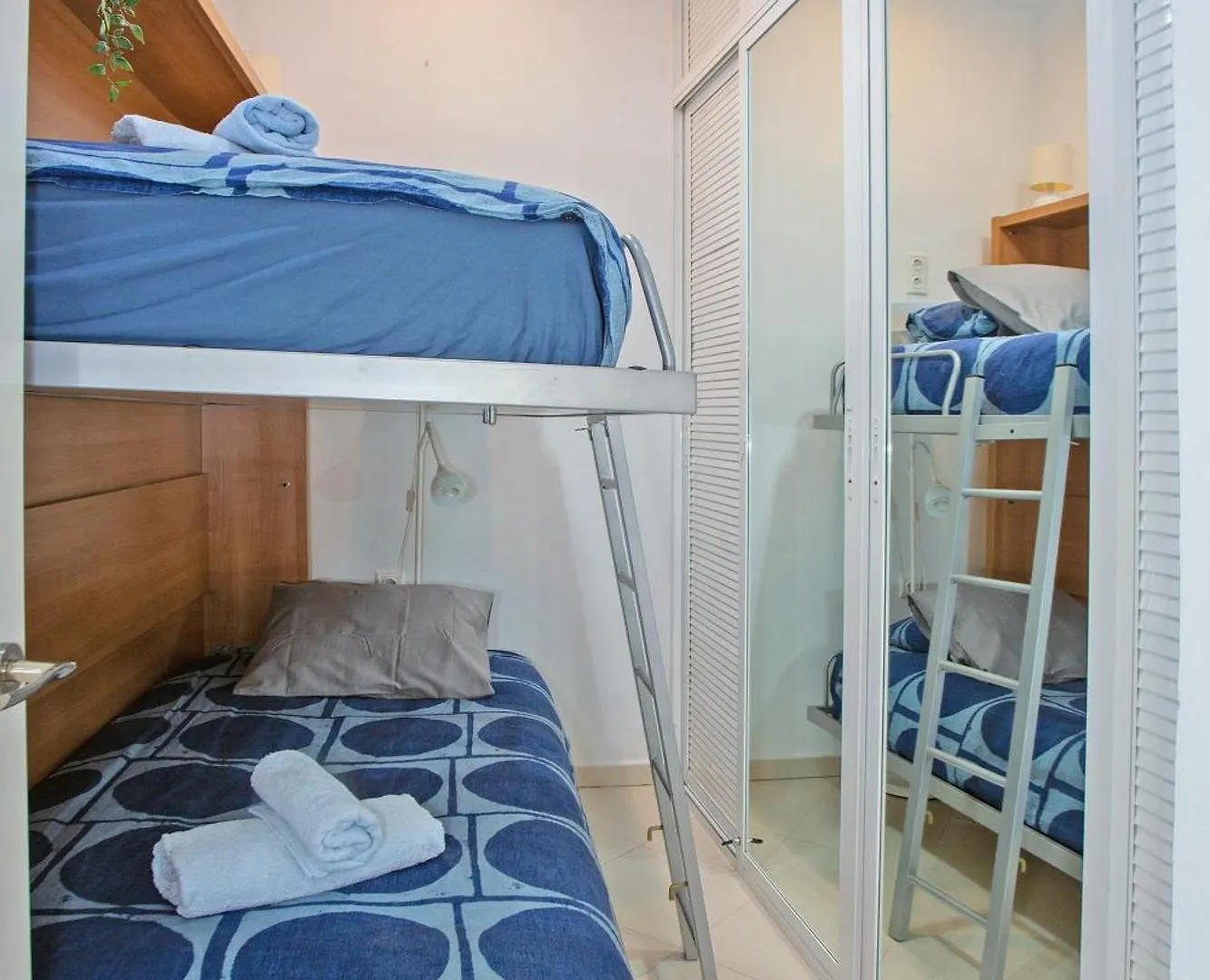 Cadizz- El Faro Del Manteca Apartment Spain